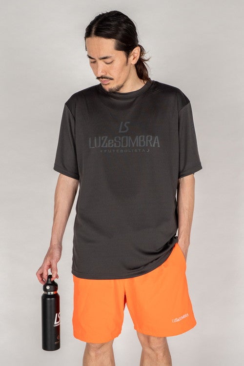 LUZeSOMBRA ルースイソンブラ SMOOTH SILKY ICONIC LOGO PRA SHIRT